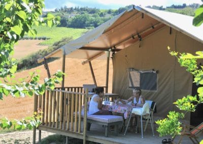 Glamping in the vineyard Le Marche